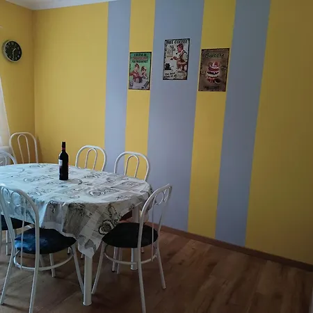Amri Apartment