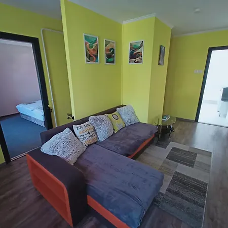 Amri Apartment *